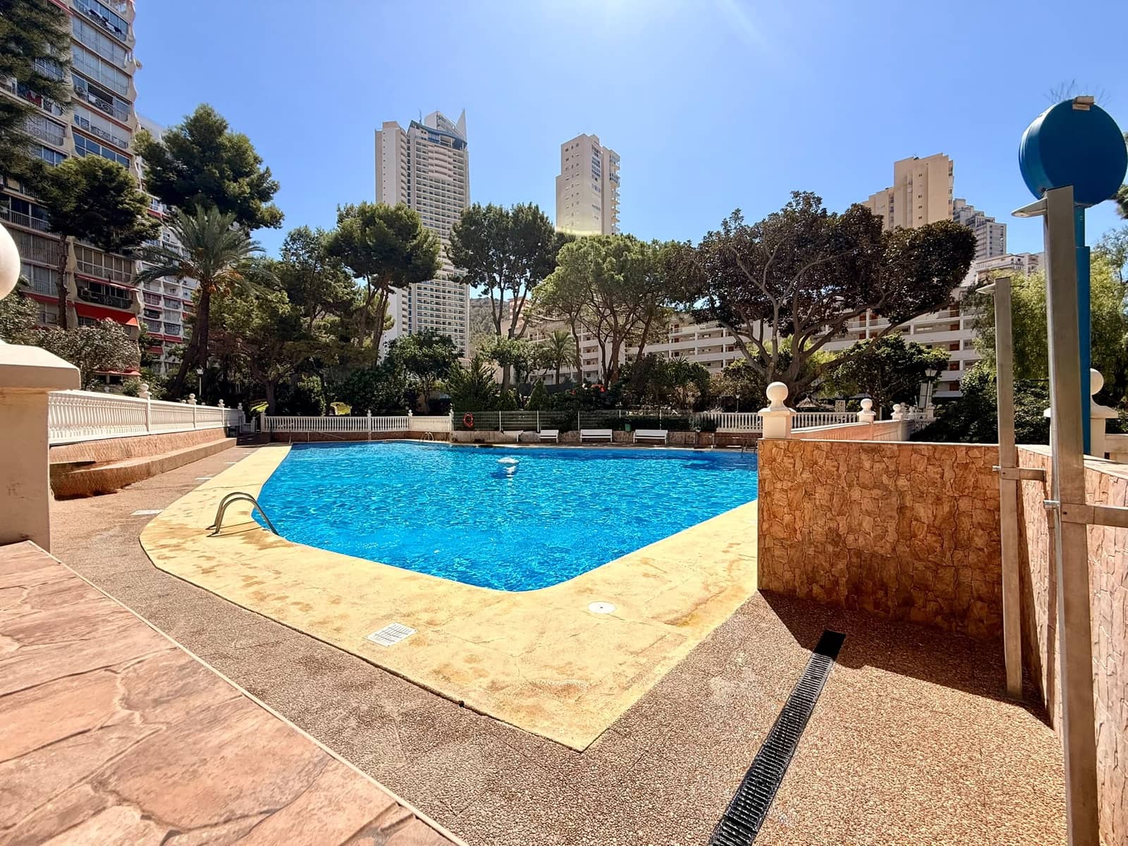 1 soverom Leilighet til salgs i Benidorm med svømmebasseng garasje - € 198 000 (Ref: 10074615)