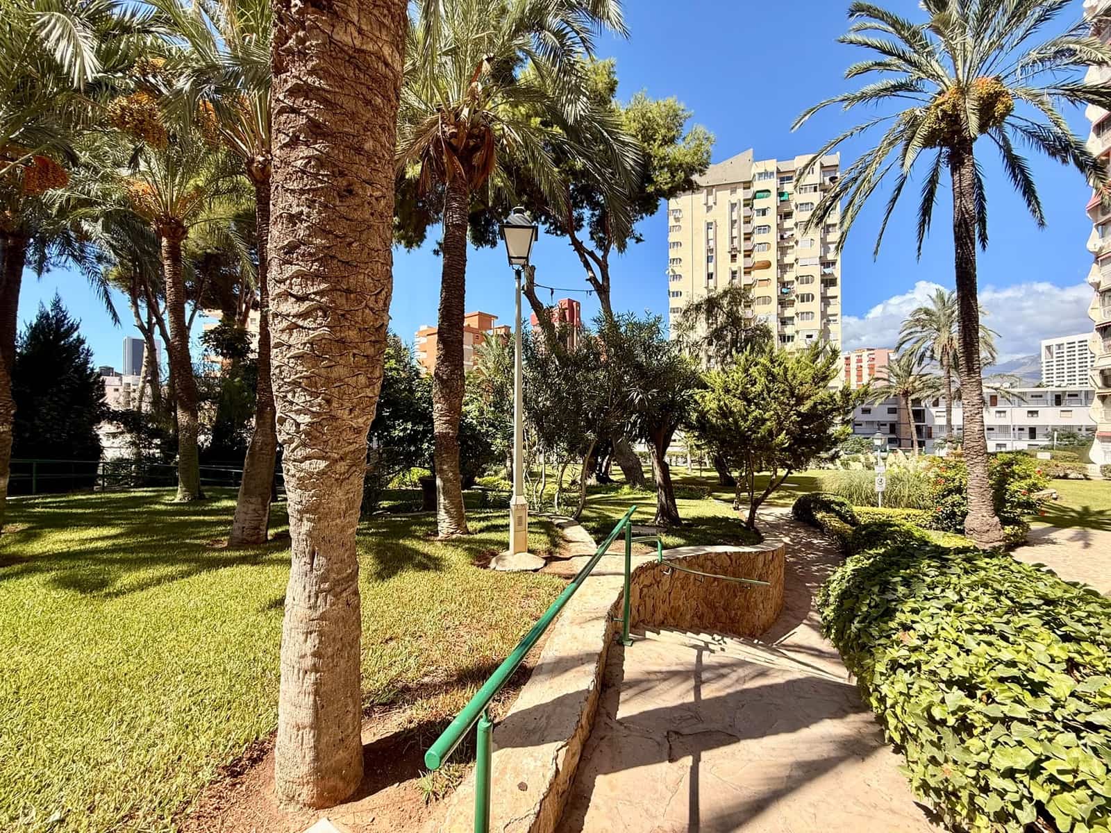 1 soverom Leilighet til salgs i Benidorm med svømmebasseng garasje - € 198 000 (Ref: 10074615)