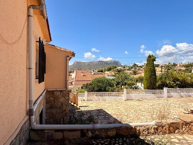 Chalet de 4 habitaciones en Cometa - Carrió, Calpe / Calp en venta con piscina garaje - 595.000 € (Ref: 10081693)