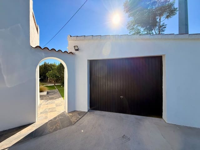 Chalet de 3 habitaciones en Gargasindi, Calpe / Calp en venta con piscina garaje - 639.000 € (Ref: 10091328)