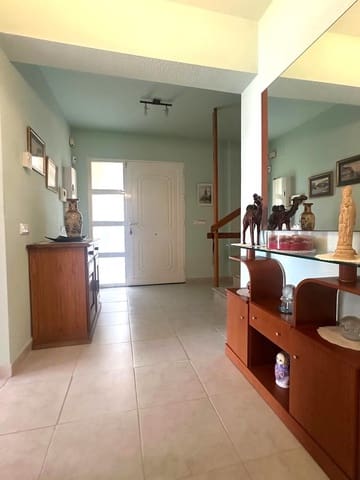 5 quarto Moradia para venda em Cometa - Carrió, Calpe / Calp com piscina garagem - 745 000 € (Ref: 10098760)
