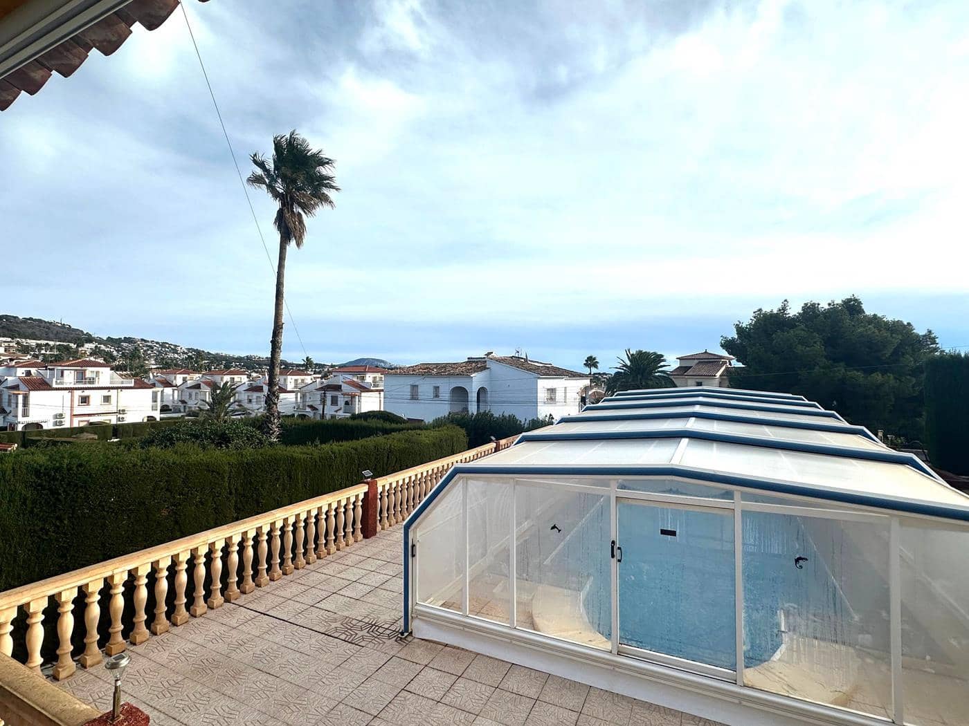 5 quarto Moradia para venda em Calpe / Calp com piscina garagem - 745 000 € (Ref: 10098760)