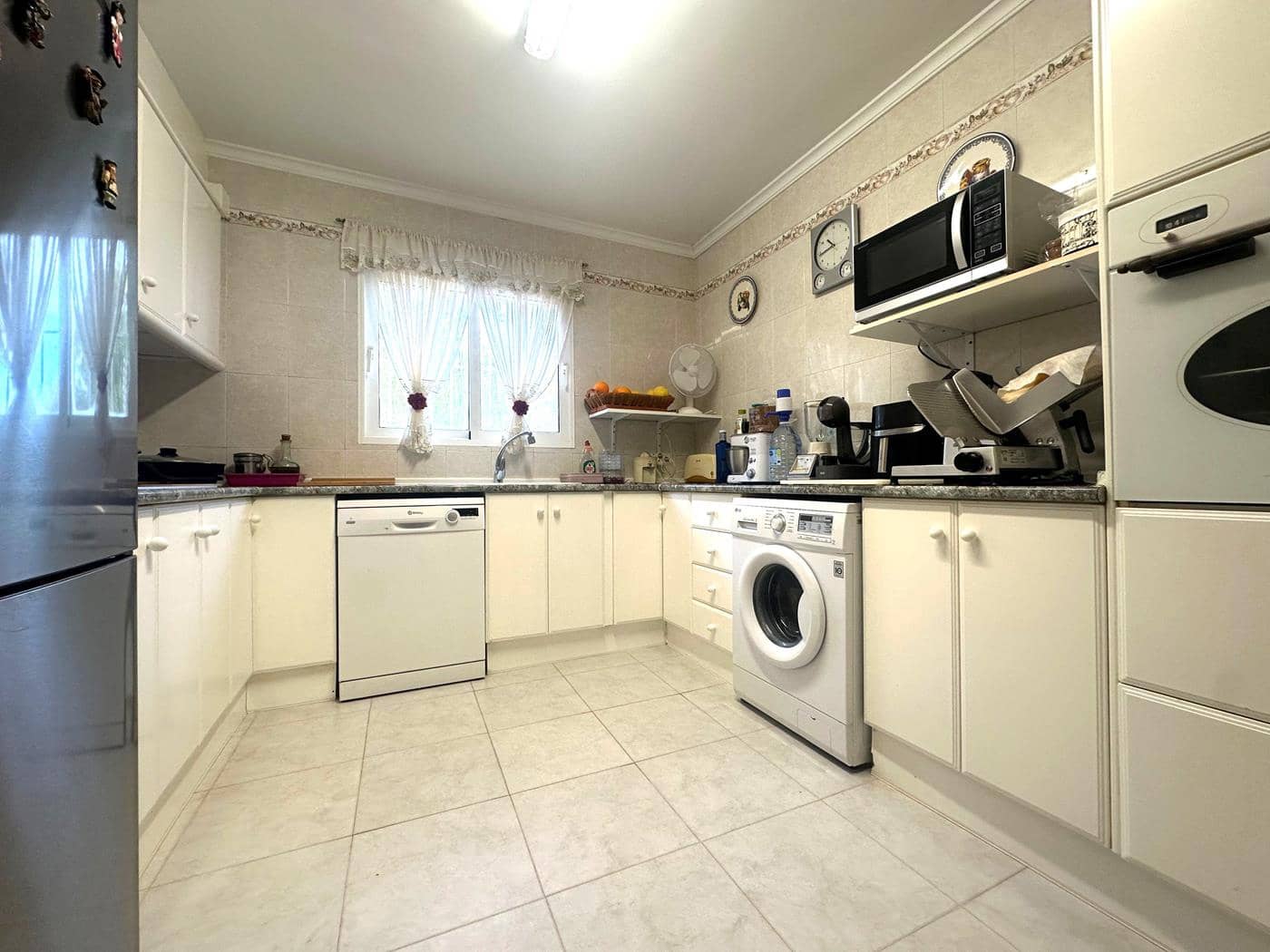 5 quarto Moradia para venda em Calpe / Calp com piscina garagem - 745 000 € (Ref: 10098760)