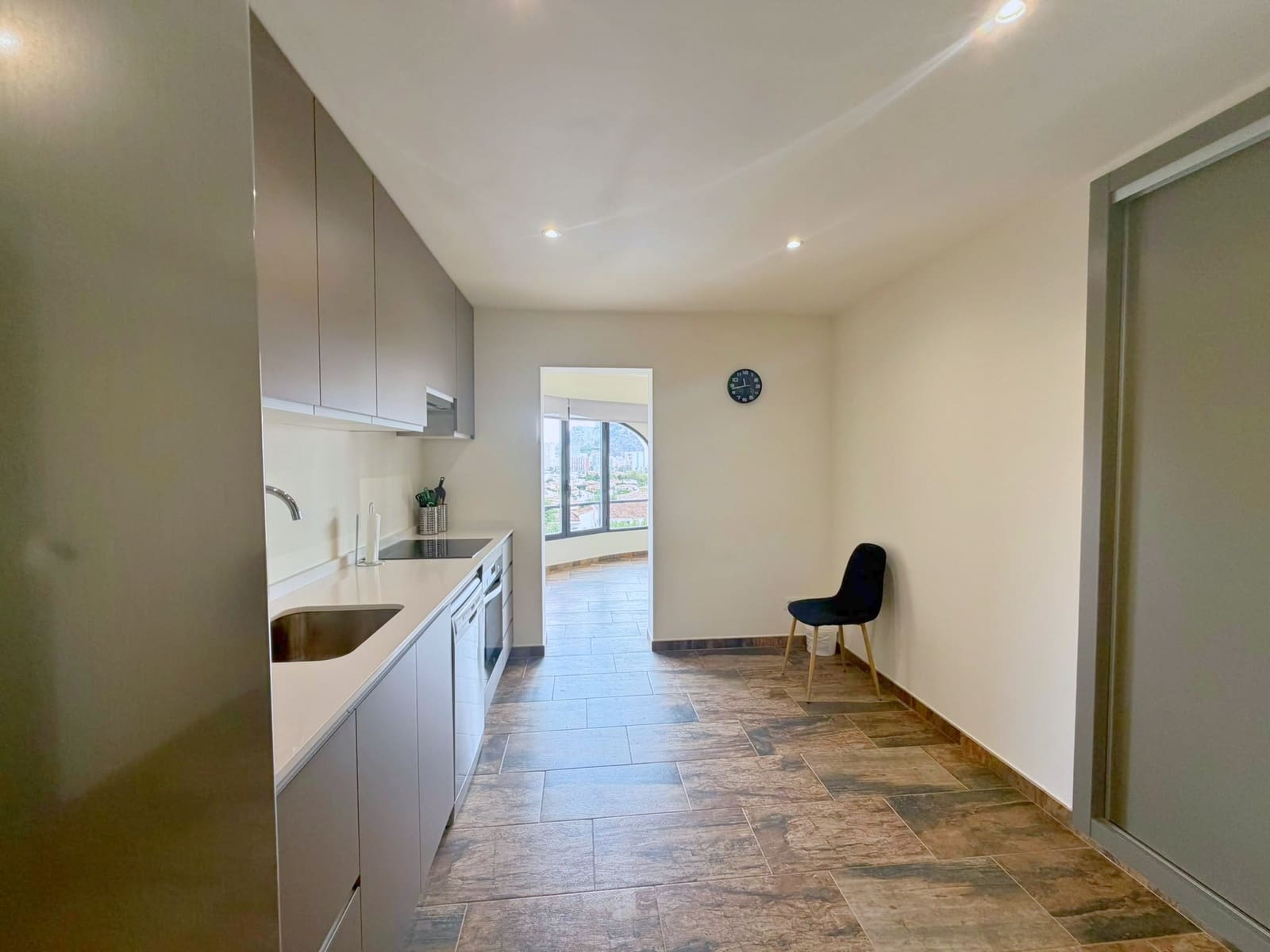 6 bedroom Villa for sale in Calpe / Calp with pool garage - € 999,000 (Ref: 10160055)