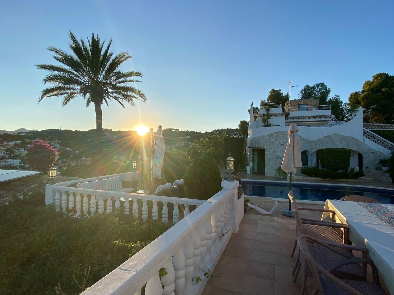 6 makuuhuone Huvila myytävänä paikassa Benissa mukana uima-altaan - 1 875 000 € (Ref: 8374510)