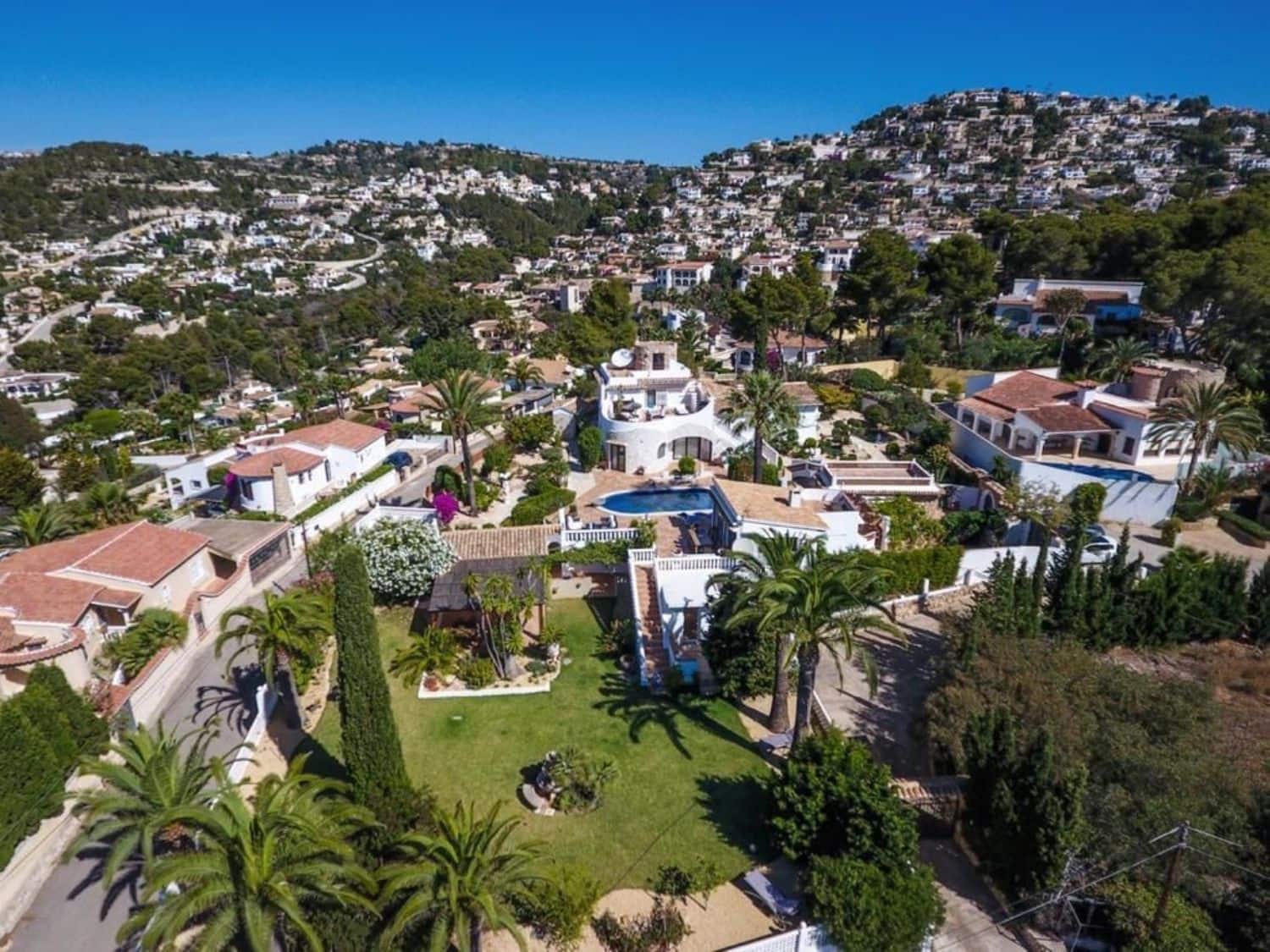 6 makuuhuone Huvila myytävänä paikassa Benissa mukana uima-altaan - 1 875 000 € (Ref: 8374510)