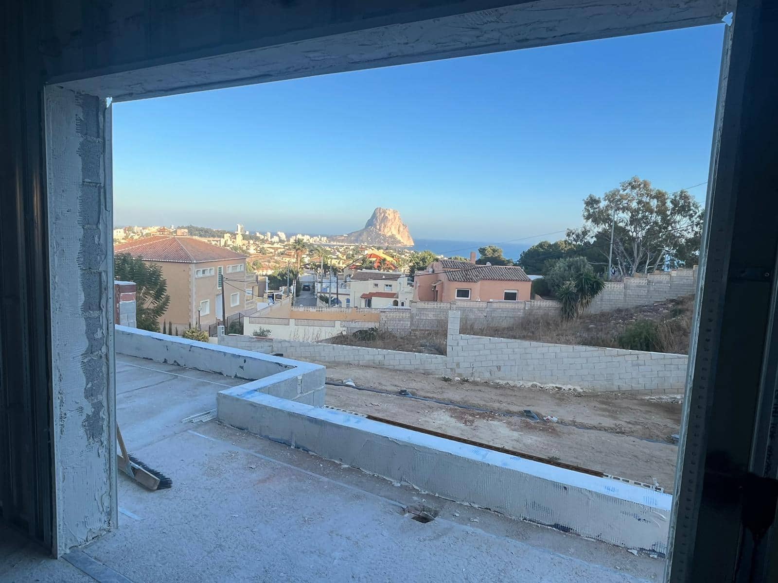 3 bedroom Villa for sale in Calpe / Calp with pool garage - € 1,150,000 (Ref: 8532824)