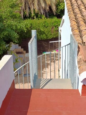 4 bedroom Villa for sale in Benissa with pool garage - € 599,000 (Ref: 8611062)