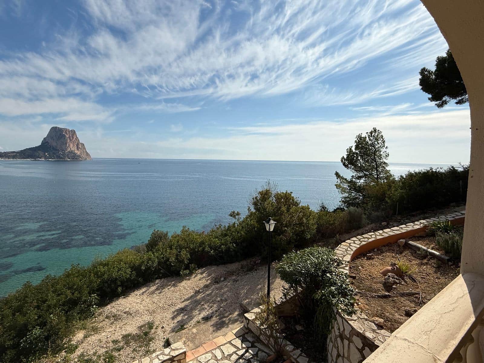 3 makuuhuone Huvila myytävänä paikassa Calpe / Calp mukana uima-altaan 
autotalli - 529 500 € (Ref: 8799119)