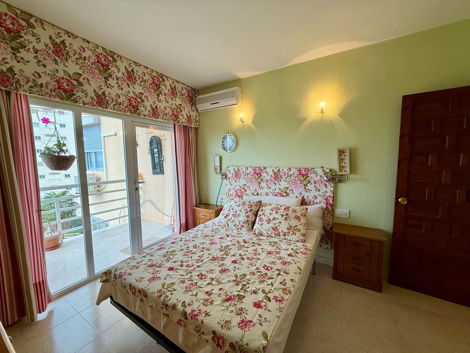 2 quarto Apartamento de Praia para venda em Calpe / Calp com piscina garagem - 220 000 € (Ref: 8873145)