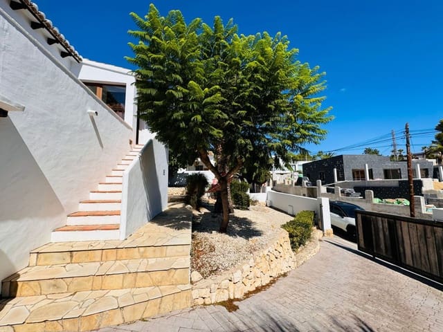 3 sypialnia Willa na sprzedaż w Benissa z basenem garażem - 790 000 € (Ref: 8893814)