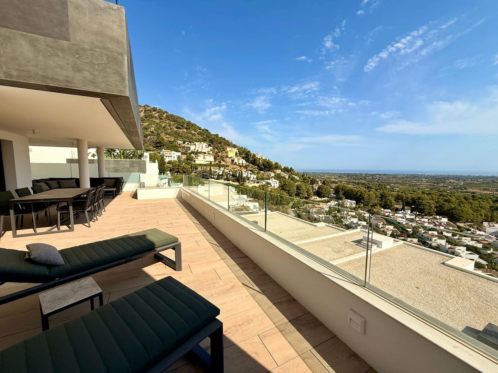 3 slaapkamer Appartement te koop in Denia met zwembad garage - € 778.000 (Ref: 8909680)