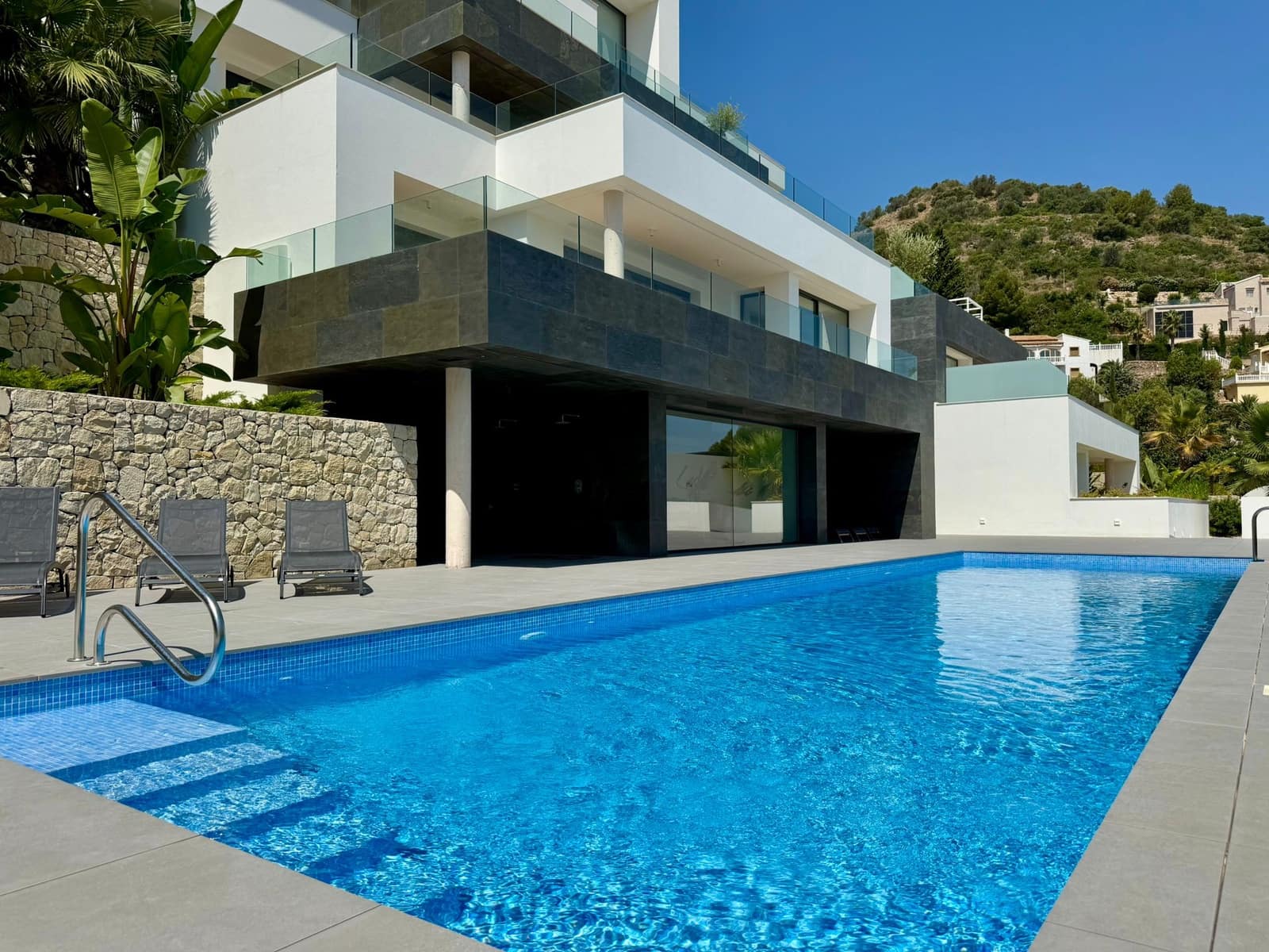 3 slaapkamer Appartement te koop in Denia met zwembad garage - € 778.000 (Ref: 8909680)