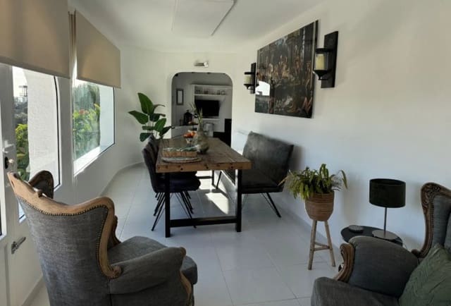 3 slaapkamer Villa te koop in Maryvilla, Calpe / Calp met zwembad - € 645.000 (Ref: 8960350)