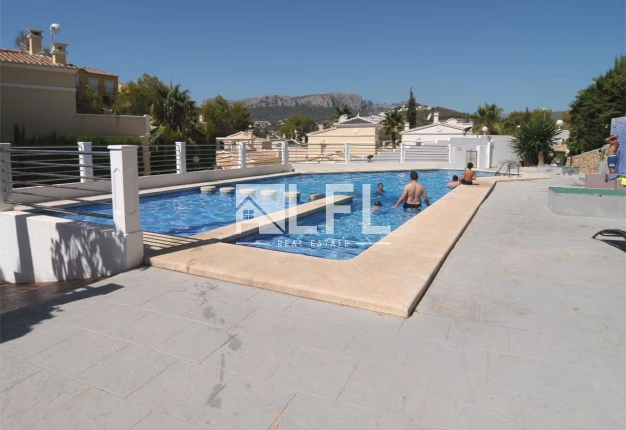 3 soverom Bungalow til salgs i Calpe / Calp med svømmebasseng garasje - € 459 000 (Ref: 9007836)