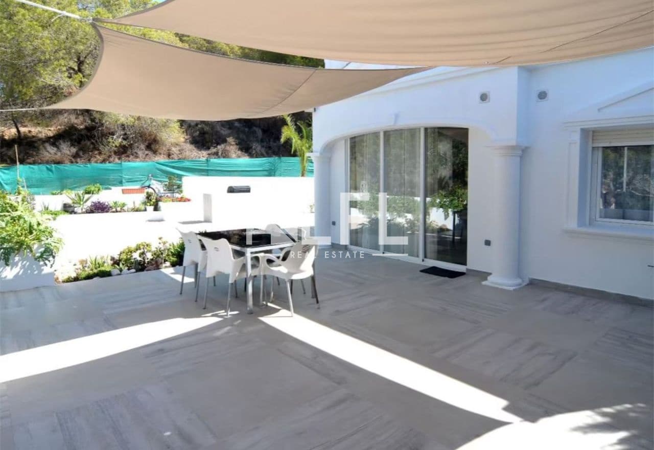 3 soverom Bungalow til salgs i Calpe / Calp med svømmebasseng garasje - € 459 000 (Ref: 9007836)