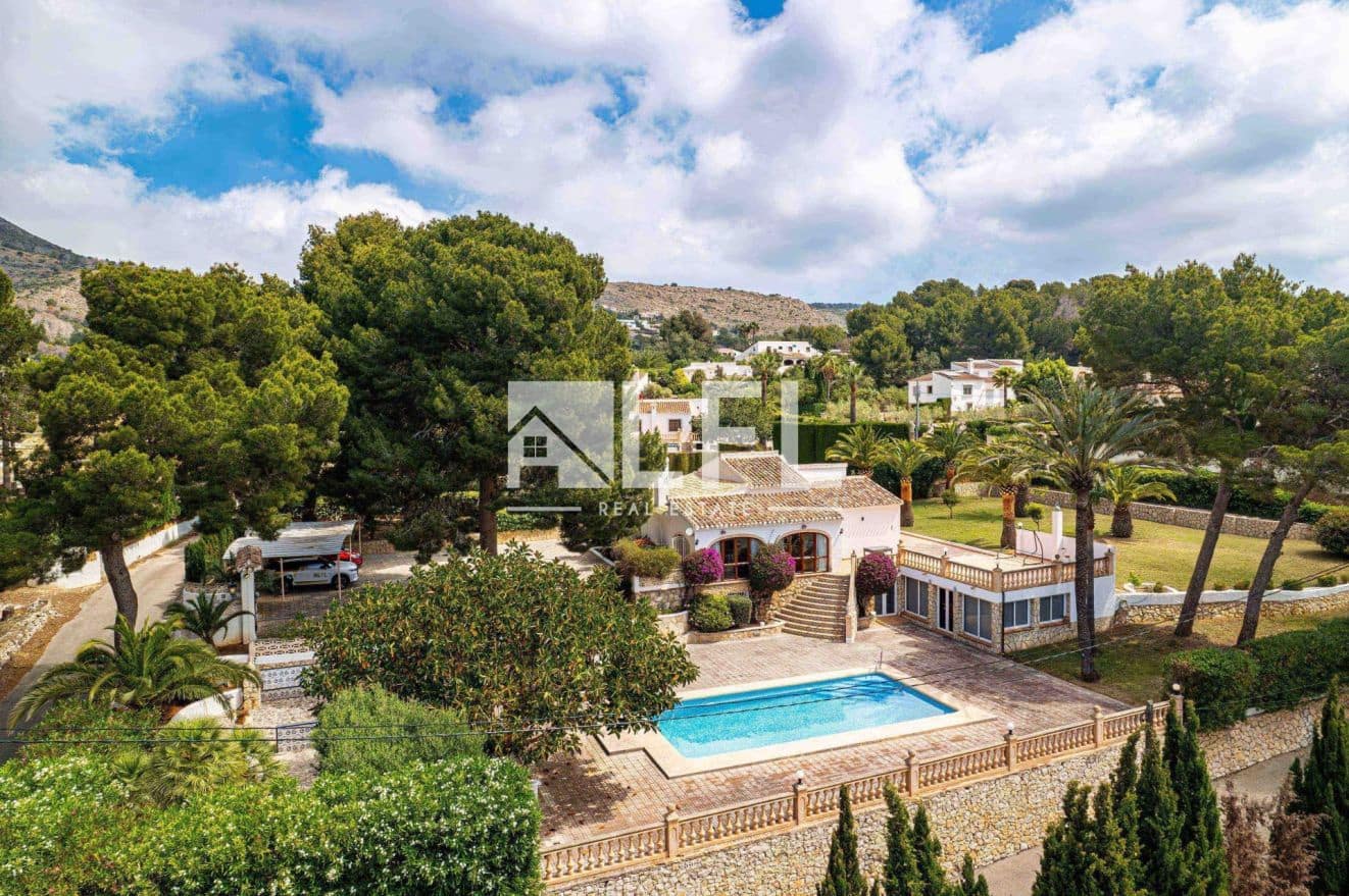 Willa na sprzedaż w Javea / Xabia z basenem garażem - 1 195 000 € (Ref: 9007837)