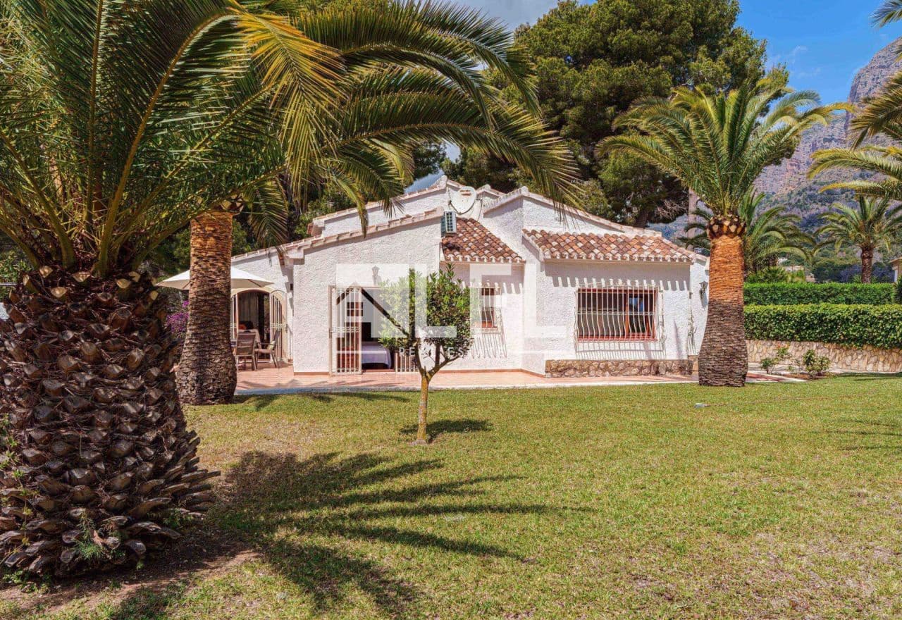 Willa na sprzedaż w Javea / Xabia z basenem garażem - 1 195 000 € (Ref: 9007837)