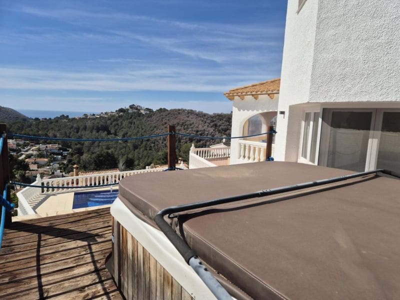 4 soverom Villa til salgs i Teulada-Moraira med svømmebasseng garasje - € 980 000 (Ref: 9015630)