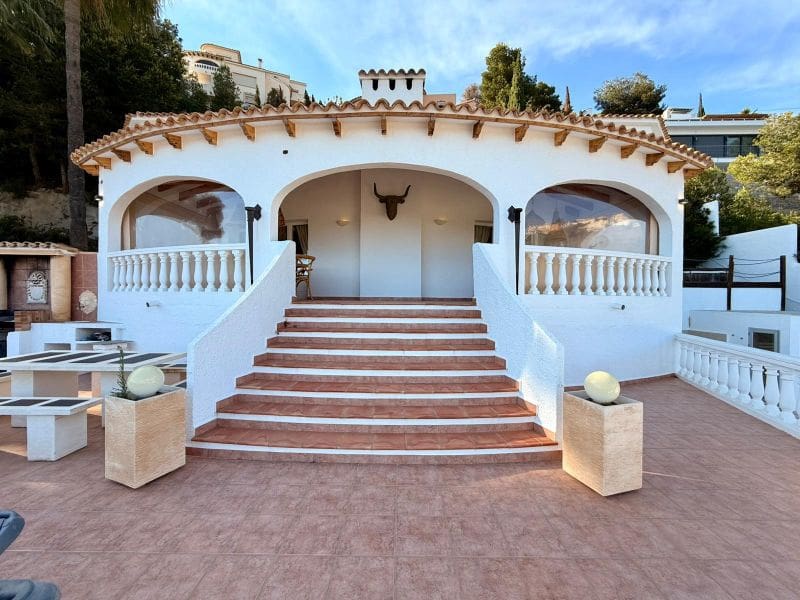 4 soverom Villa til salgs i Teulada-Moraira med svømmebasseng garasje - € 980 000 (Ref: 9015630)