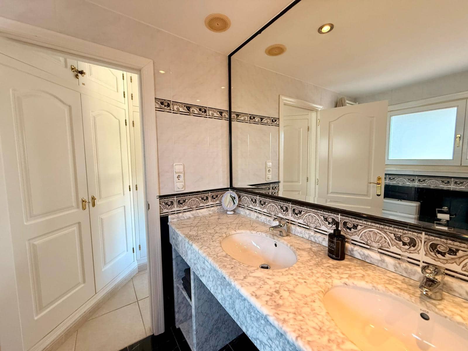 4 soverom Villa til salgs i Teulada-Moraira med svømmebasseng garasje - € 980 000 (Ref: 9015630)