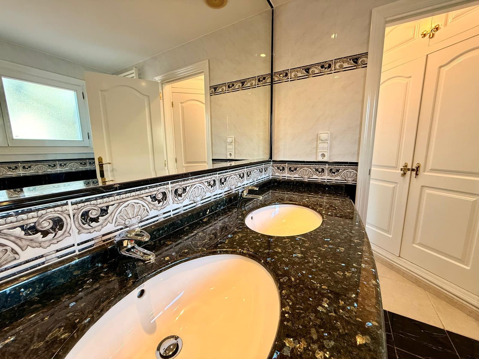 4 soverom Villa til salgs i Teulada-Moraira med svømmebasseng garasje - € 980 000 (Ref: 9015630)