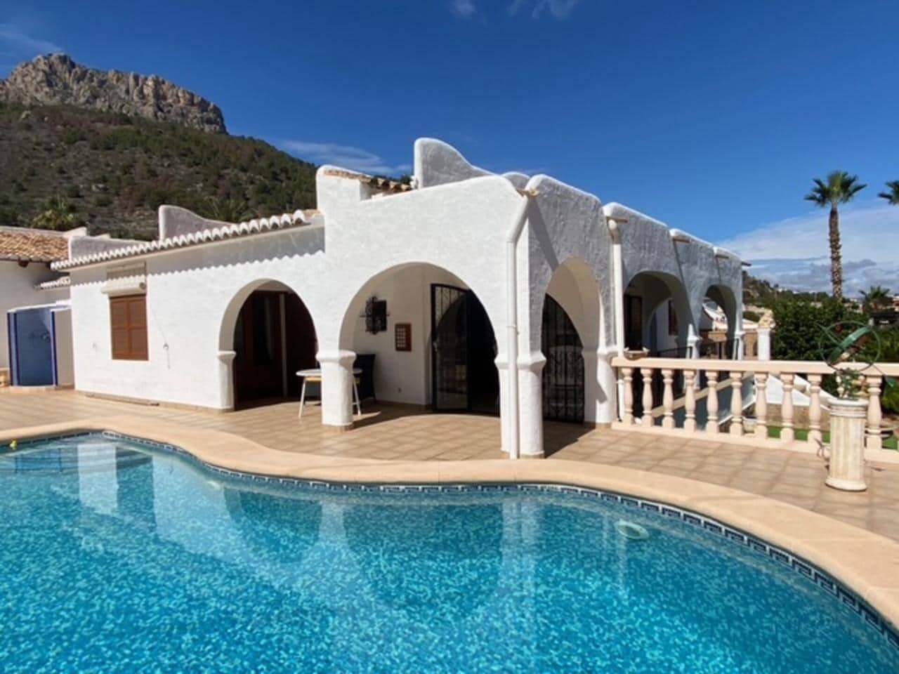 5 soveværelse Villa til salg i Calpe / Calp med swimmingpool garage - € 949.000 (Ref: 9027210)