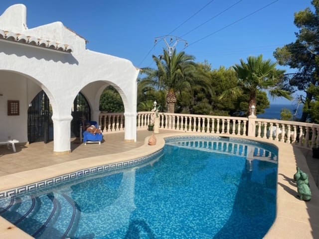 5 makuuhuone Huvila myytävänä paikassa Canuta, Calpe / Calp mukana uima-altaan 
autotalli - 949 000 € (Ref: 9027210)