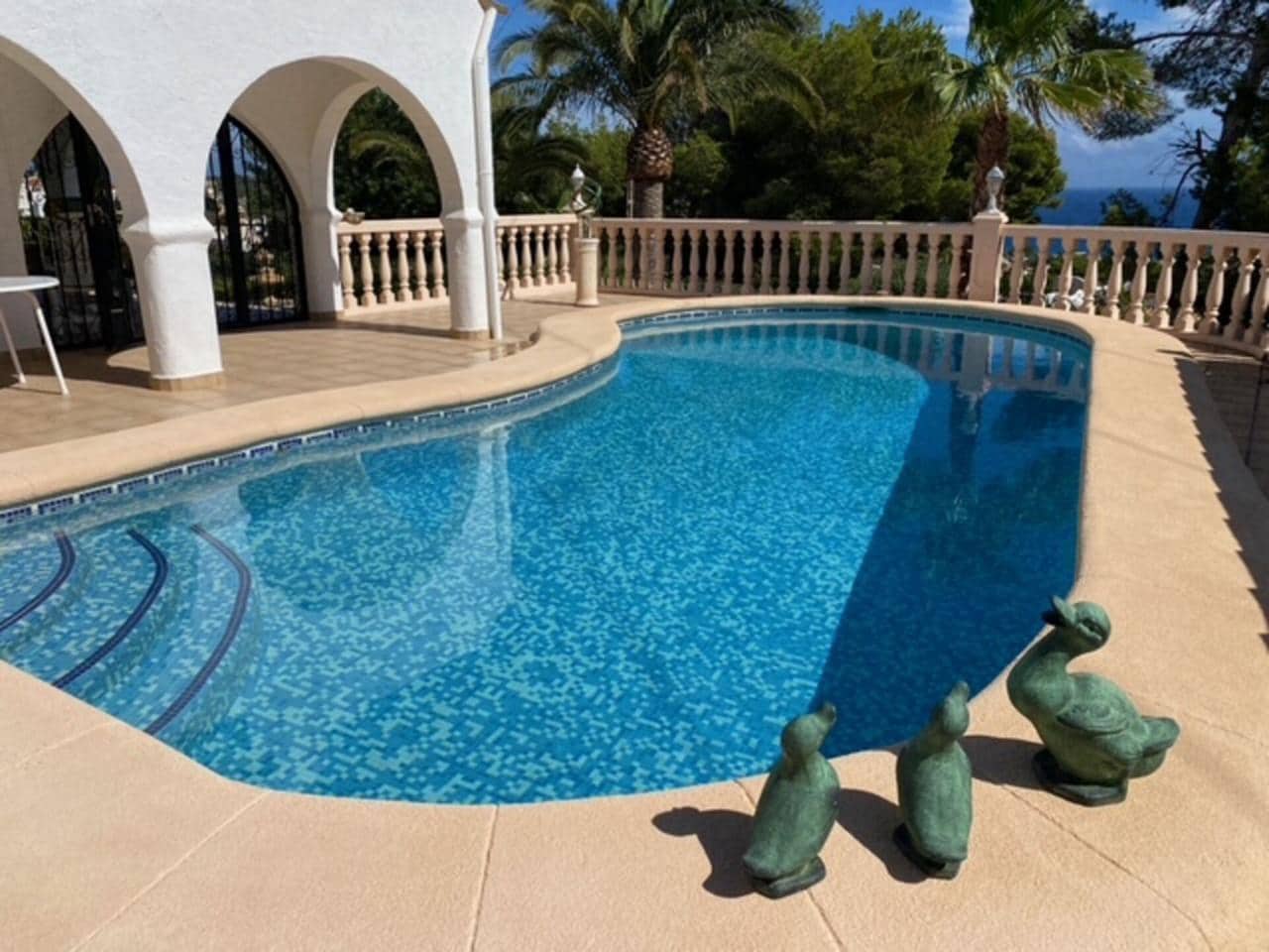 5 soveværelse Villa til salg i Calpe / Calp med swimmingpool garage - € 949.000 (Ref: 9027210)