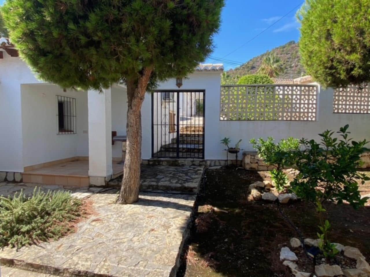 5 soveværelse Villa til salg i Calpe / Calp med swimmingpool garage - € 949.000 (Ref: 9027210)