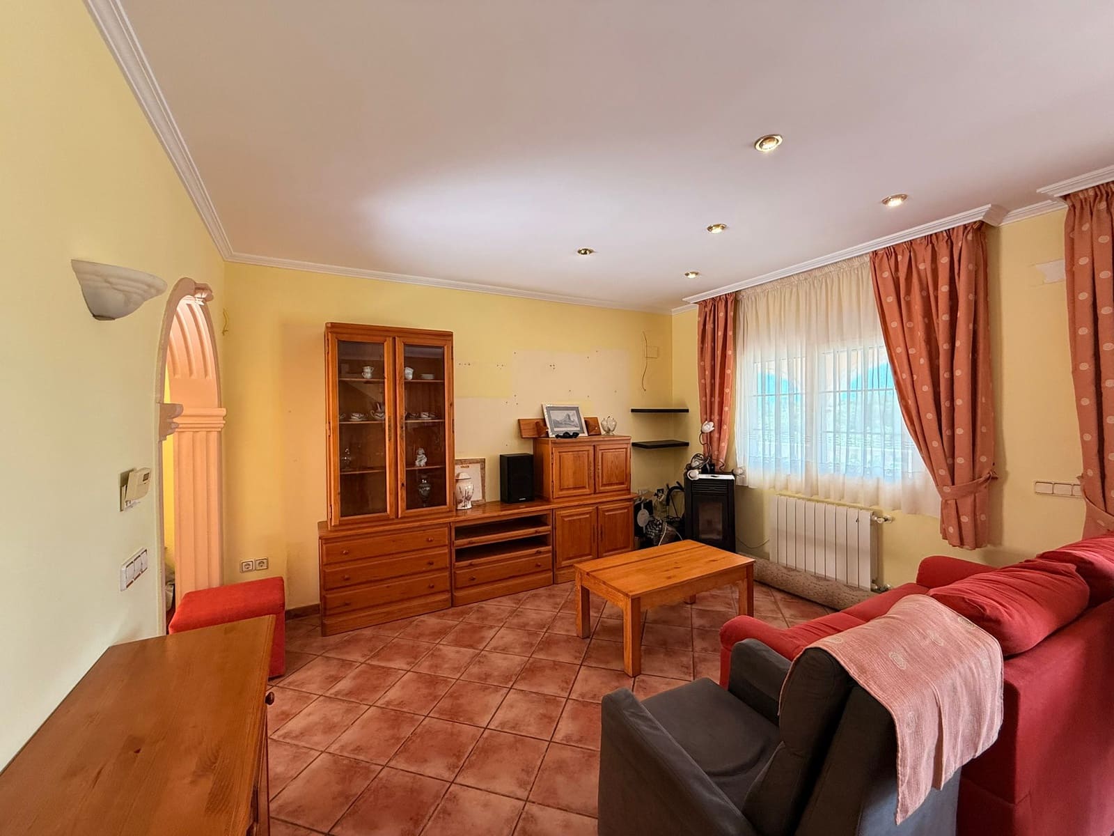 6 soverom Villa til salgs i Calpe / Calp med svømmebasseng garasje - € 1 150 000 (Ref: 9035470)