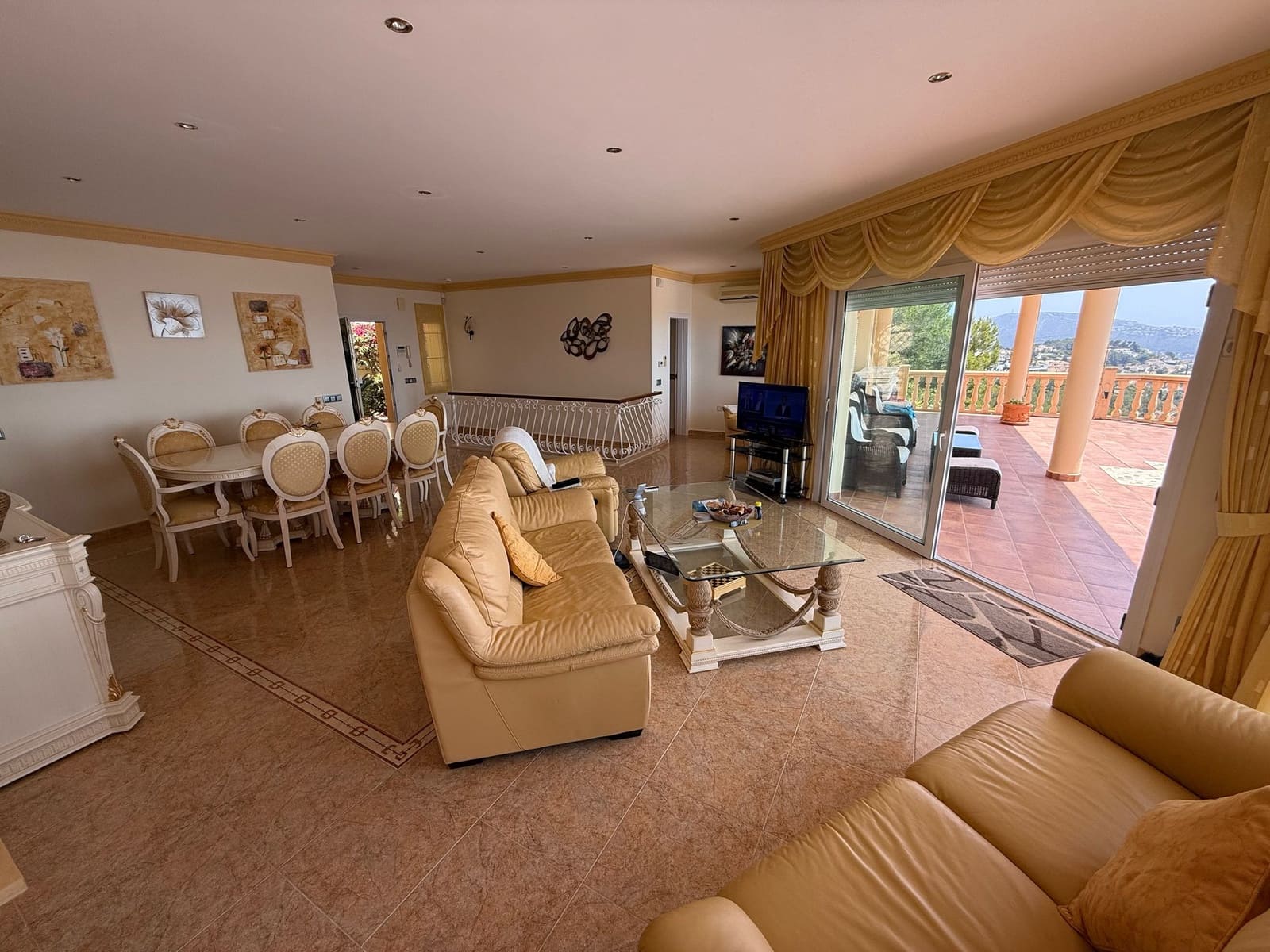 4 sypialnia Willa na sprzedaż w Teulada-Moraira z basenem garażem - 1 550 000 € (Ref: 9058146)