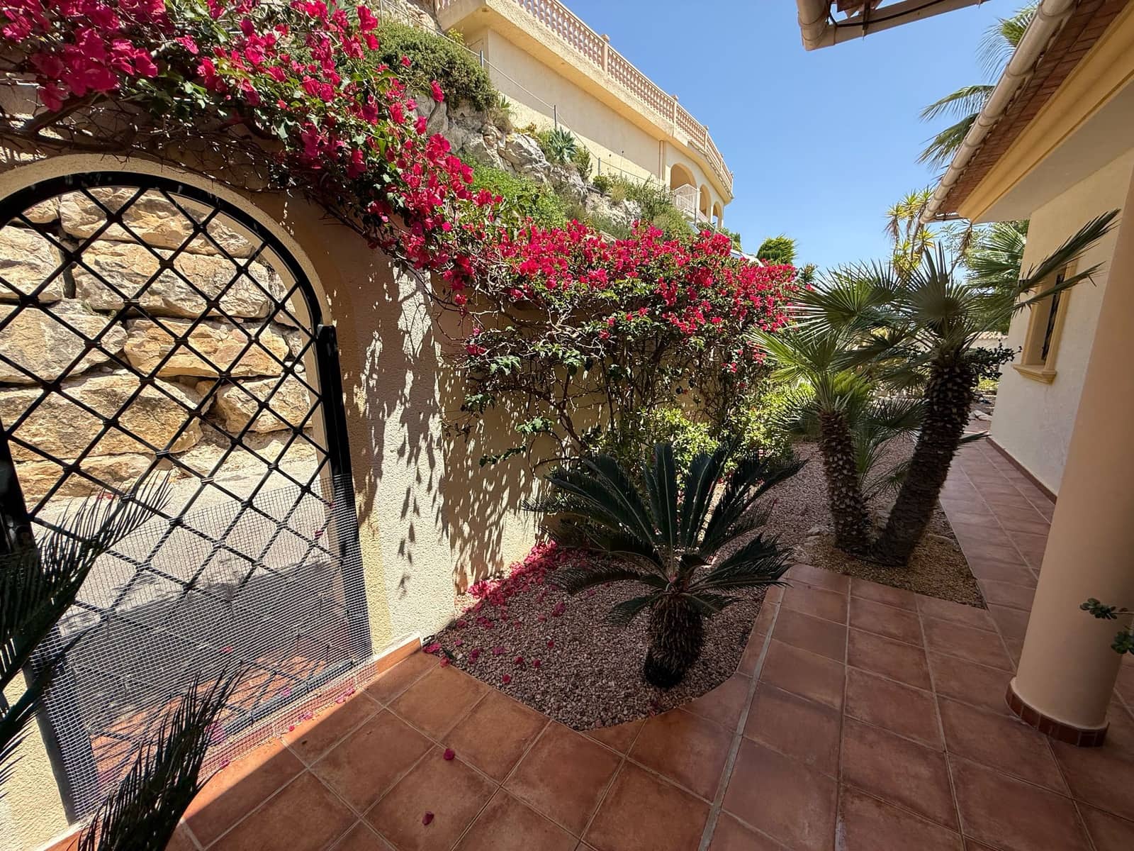 4 sypialnia Willa na sprzedaż w Teulada-Moraira z basenem garażem - 1 550 000 € (Ref: 9058146)