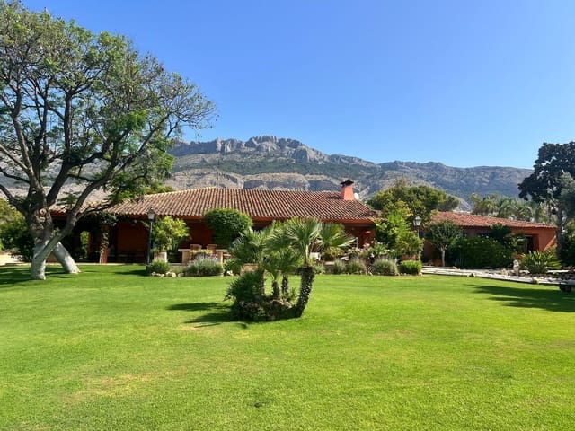 7 bedroom Villa for sale in Altea la Vella, Altea with pool garage - € 4,000,000 (Ref: 9133102)