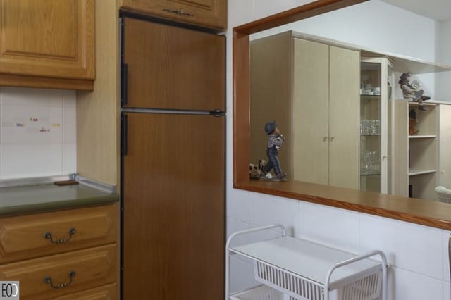 2 bedroom Beach Apartment for sale in Calpe / Calp with garage - € 390,000 (Ref: 9175423)