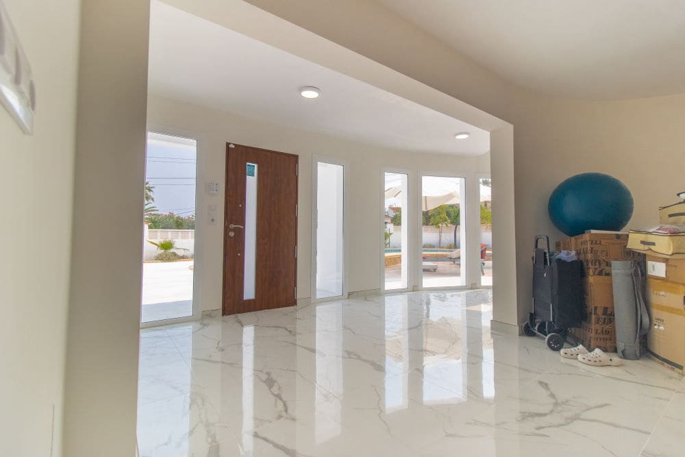 4 sypialnia Willa na sprzedaż w Calpe / Calp z basenem garażem - 830 000 € (Ref: 9194109)