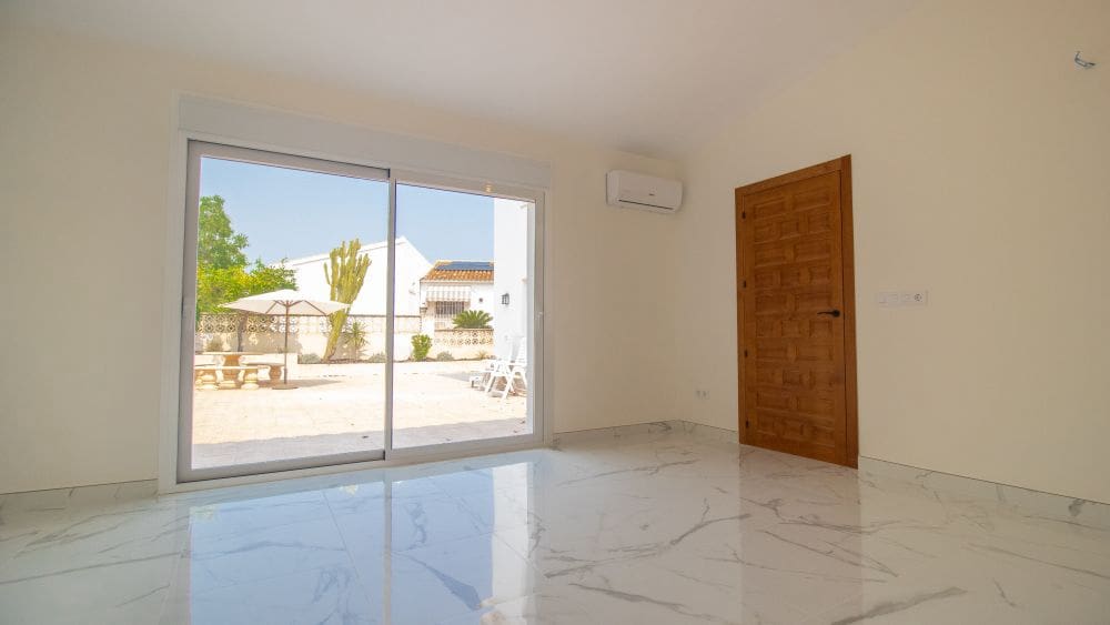 4 sypialnia Willa na sprzedaż w Calpe / Calp z basenem garażem - 830 000 € (Ref: 9194109)