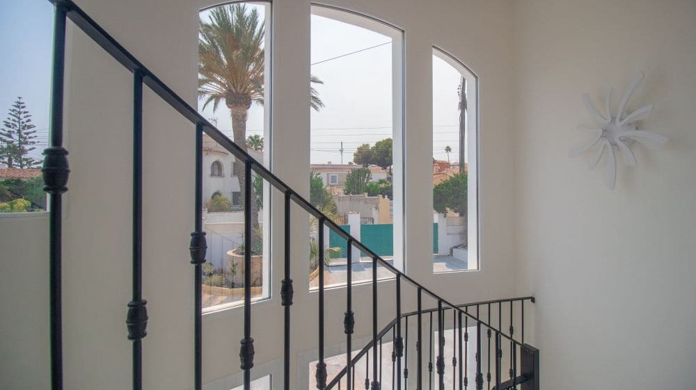 4 sypialnia Willa na sprzedaż w Calpe / Calp z basenem garażem - 830 000 € (Ref: 9194109)