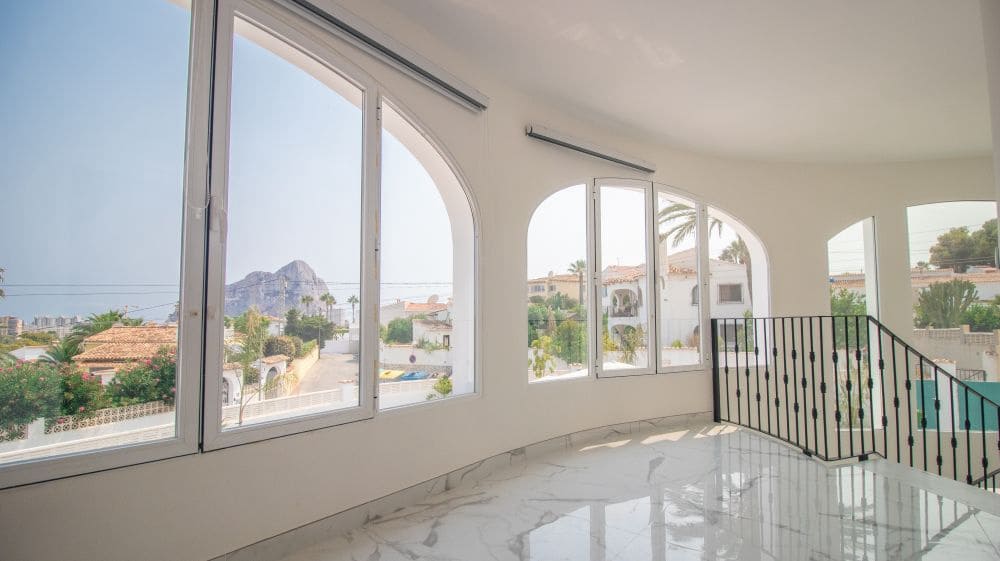 4 sypialnia Willa na sprzedaż w Calpe / Calp z basenem garażem - 830 000 € (Ref: 9194109)