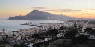 2 makuuhuone Huoneisto myytävänä paikassa Alfaz del Pi / L'Alfas del Pi mukana uima-altaan 
autotalli - 327 000 € (Ref: 9244370)