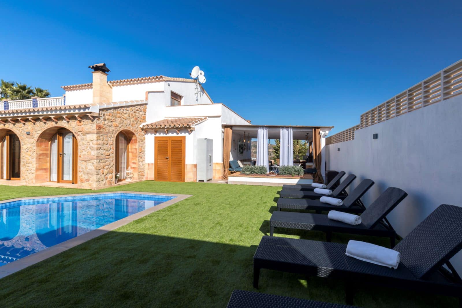 12 soveværelse Villa til salg i Jalon / Xalo med swimmingpool garage - € 1.550.000 (Ref: 9255493)