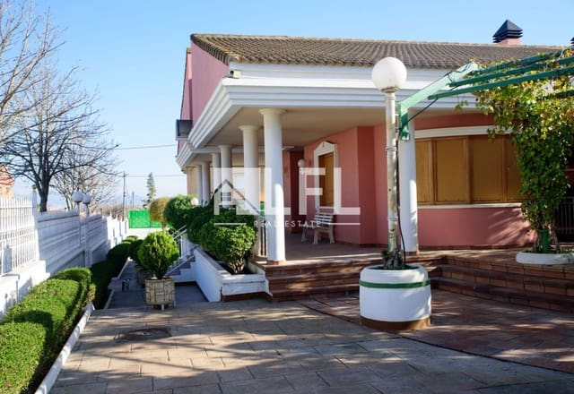 6 slaapkamer Villa te koop in Caudete met garage - € 499.000 (Ref: 9255630)