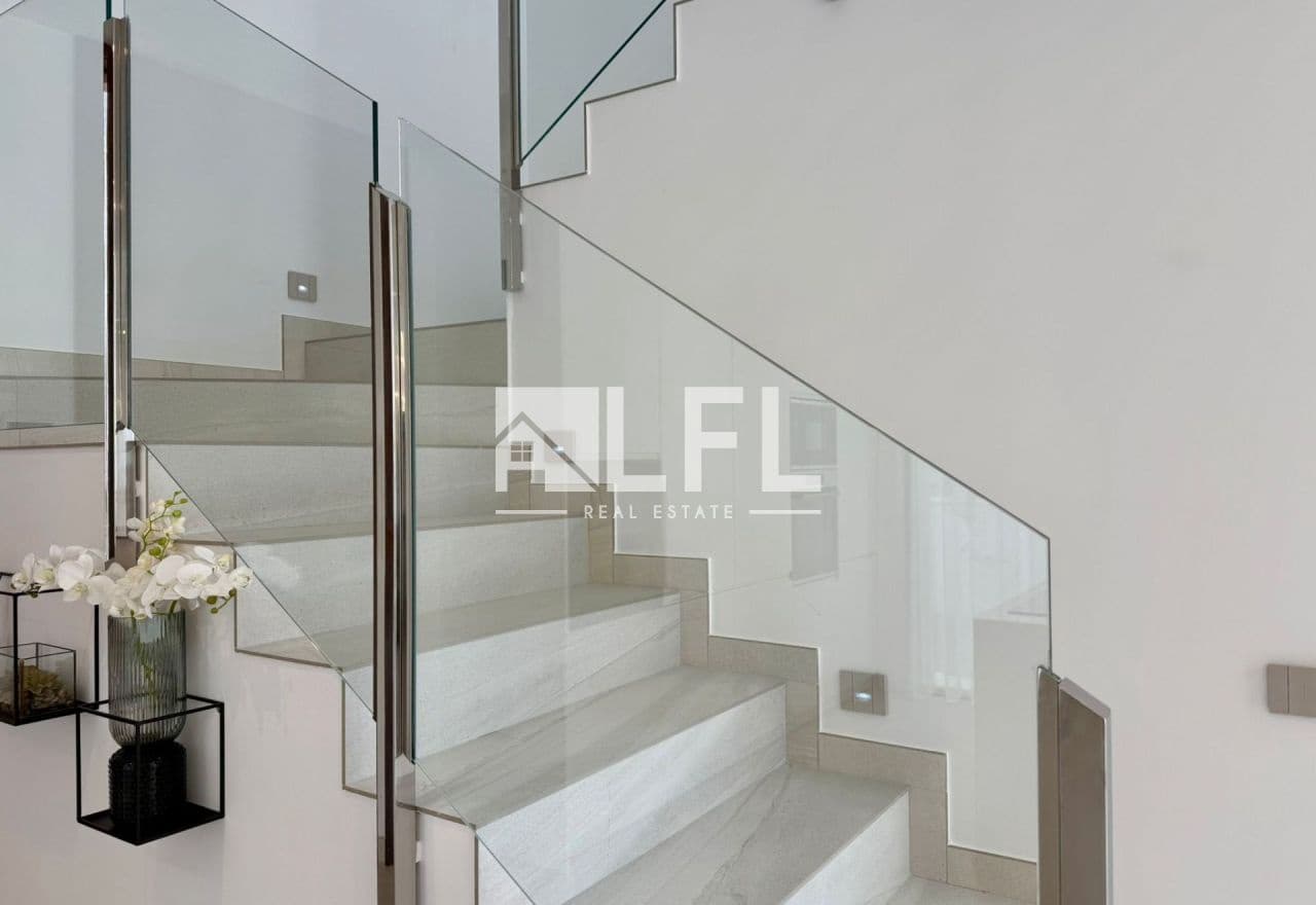 3 sypialnia Willa na sprzedaż w Finestrat z basenem garażem - 895 000 € (Ref: 9282579)