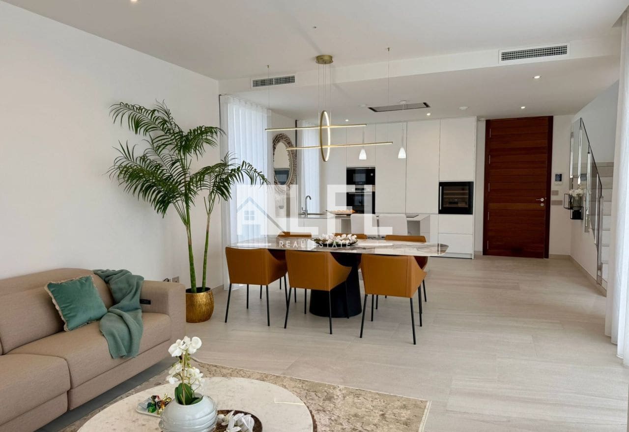 3 sypialnia Willa na sprzedaż w Finestrat z basenem garażem - 895 000 € (Ref: 9282579)