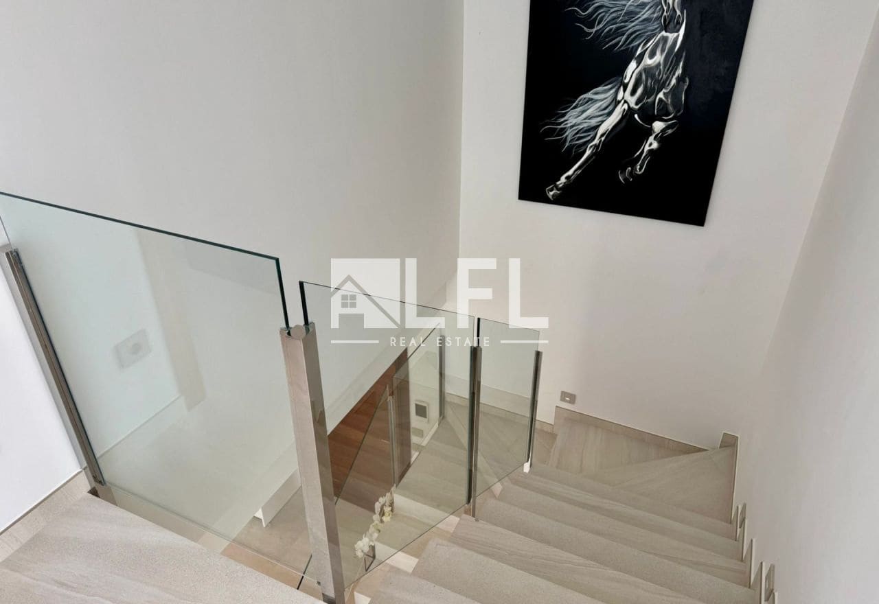 3 sypialnia Willa na sprzedaż w Finestrat z basenem garażem - 895 000 € (Ref: 9282579)