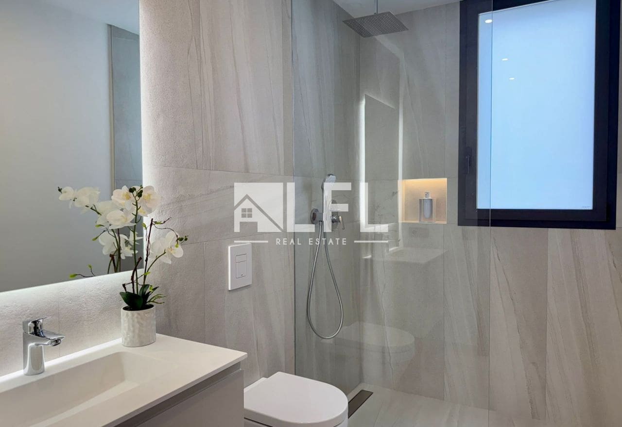 3 sypialnia Willa na sprzedaż w Finestrat z basenem garażem - 895 000 € (Ref: 9282579)