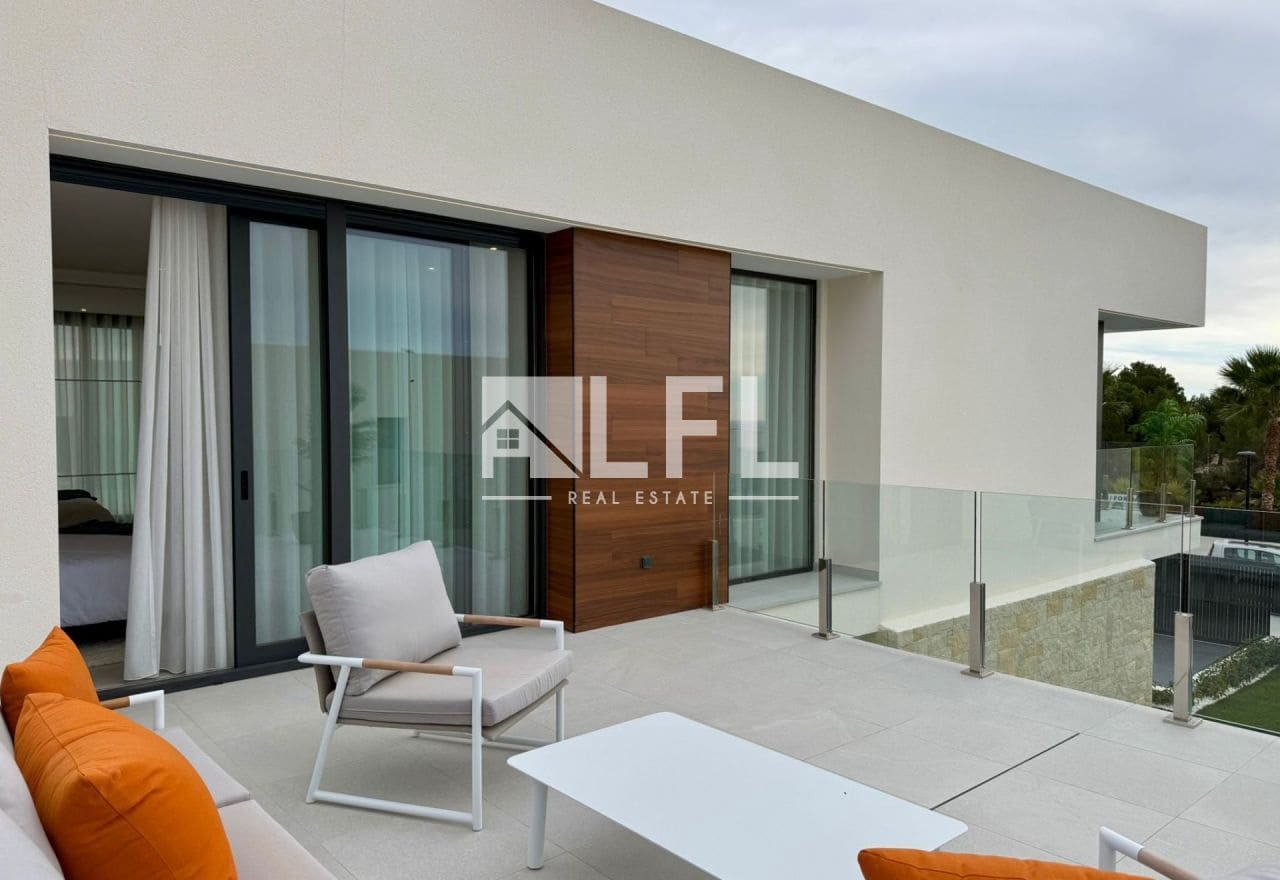 3 sypialnia Willa na sprzedaż w Finestrat z basenem garażem - 895 000 € (Ref: 9282579)