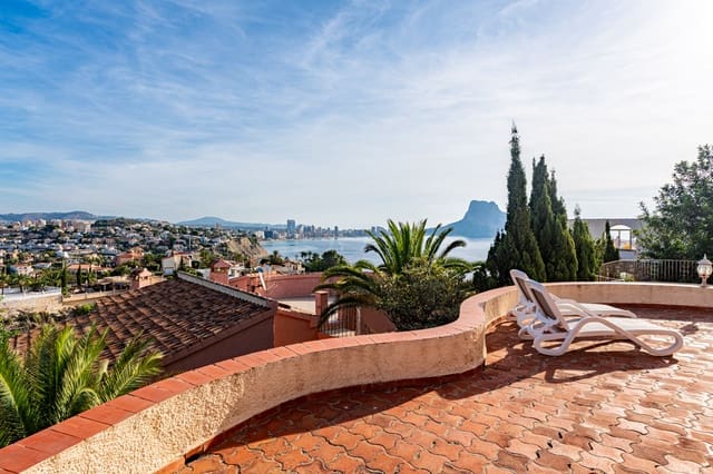 4 makuuhuone Huvila myytävänä paikassa Maryvilla, Calpe / Calp mukana uima-altaan 
autotalli - 595 000 € (Ref: 9301550)