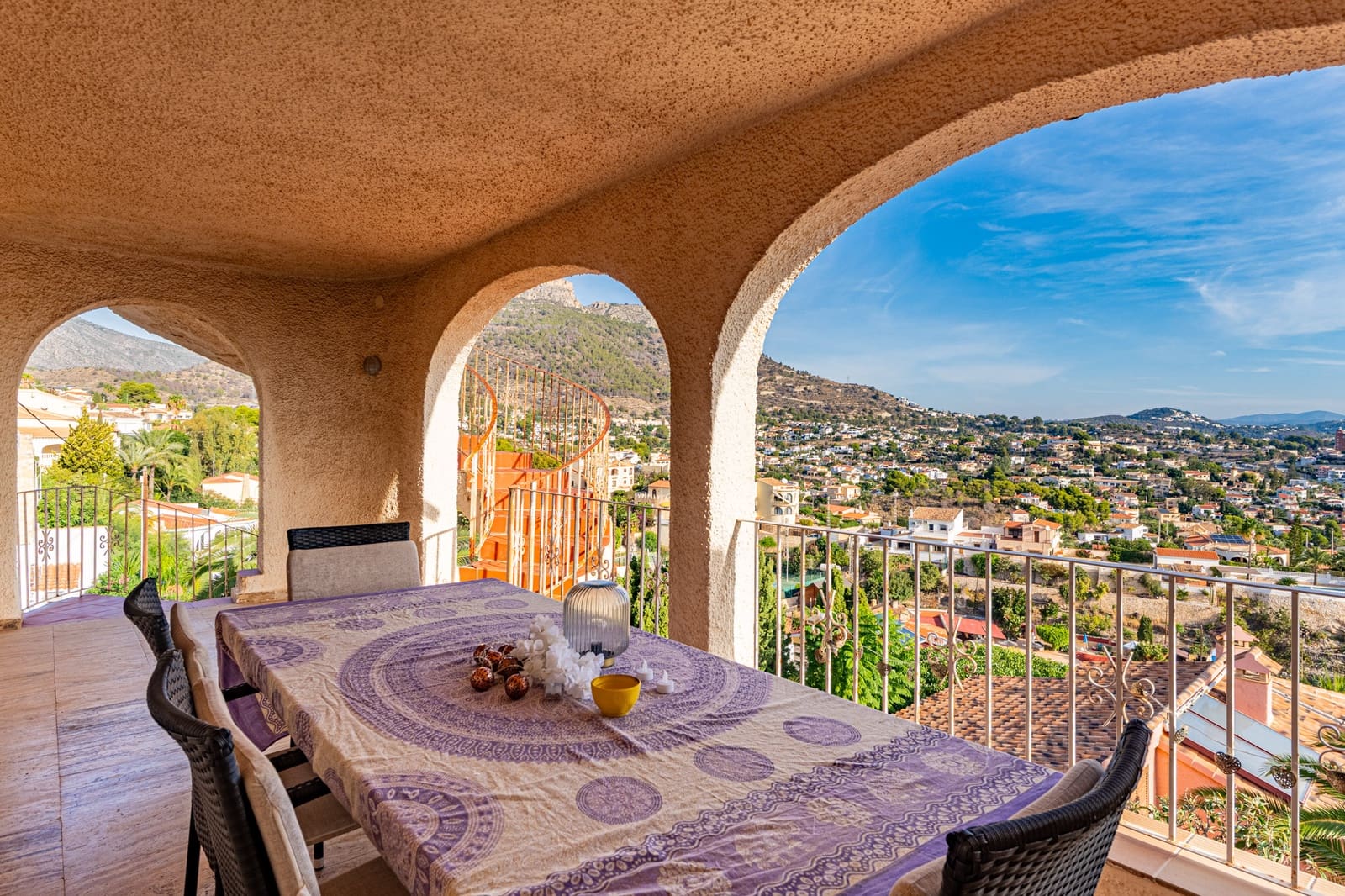 4 slaapkamer Villa te koop in Calpe / Calp met zwembad garage - € 595.000 (Ref: 9301550)