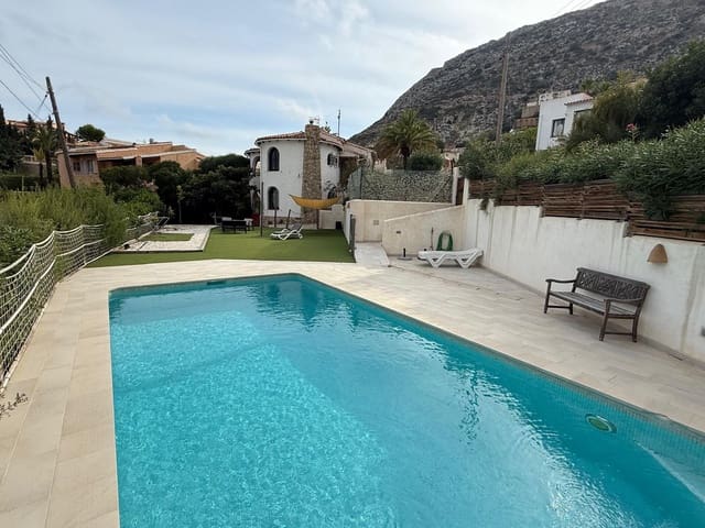 3 sypialnia Willa na sprzedaż w Maryvilla, Calpe / Calp z basenem garażem - 525 000 € (Ref: 9319527)